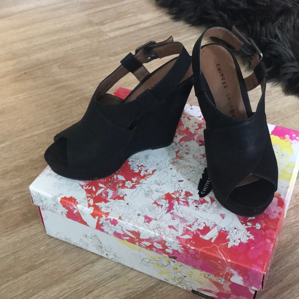 Chinese laundry wedges